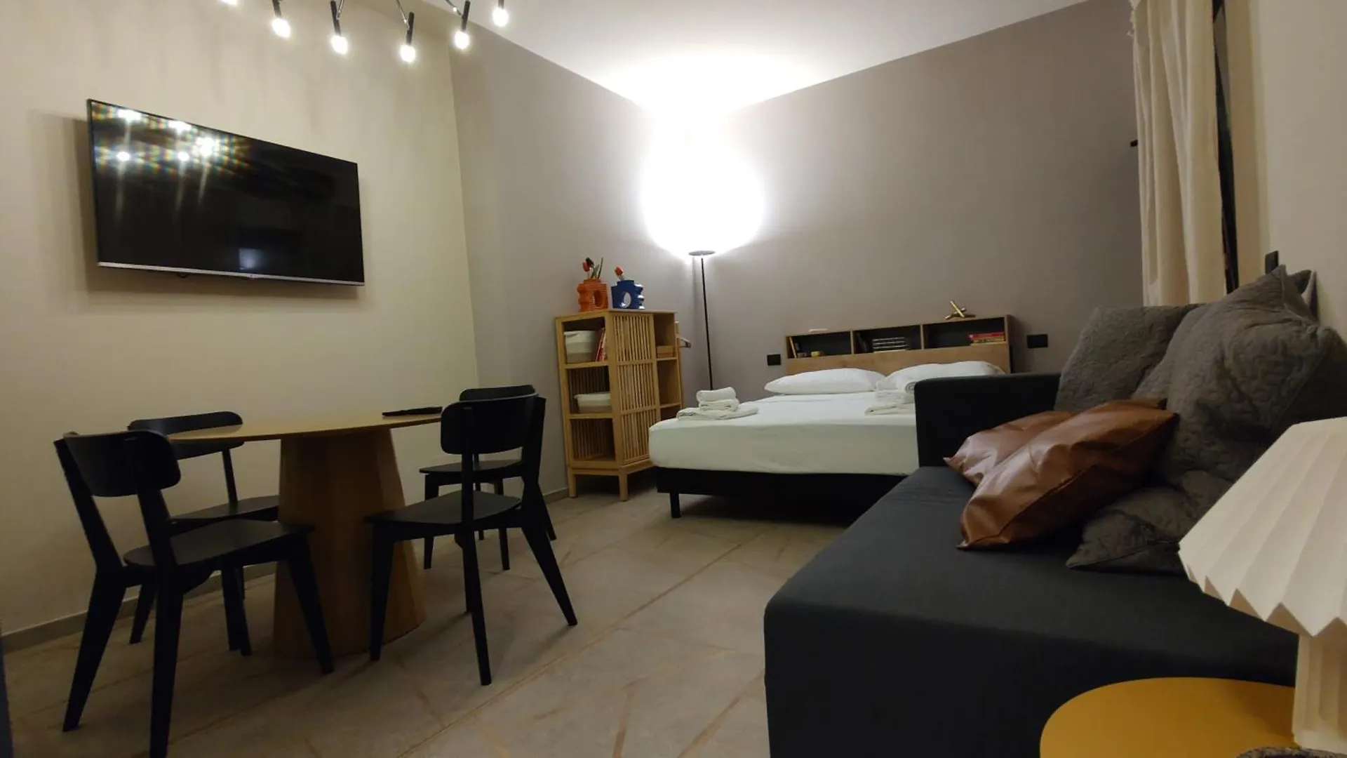 Auri Apartment Rome